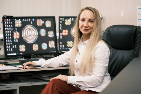 Разобрала телефон в пять лет. Разрабатывает материалы оптоэлектроники сегодня