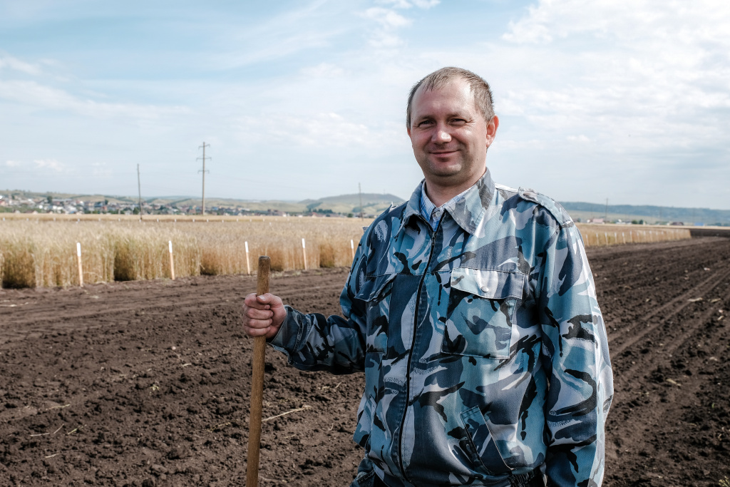 Александр Бобровский, кандидат сельскохозяйственных наук, ведущий научный сотрудник Красноярского НИИСХ.jpg
