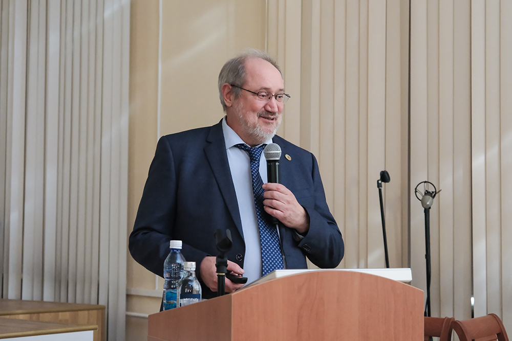 Алексей Владимирович Тайченачев, член-корреспондента РАН_web.jpg