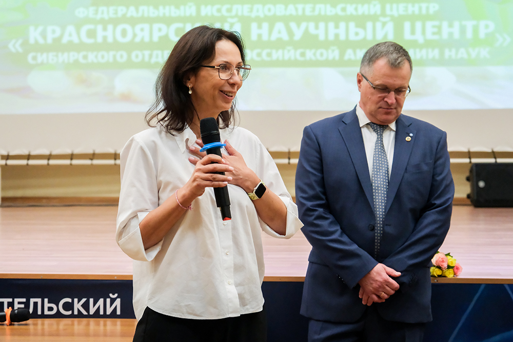 3_Екатерина Нефедова заведующая аспирантурой.jpg