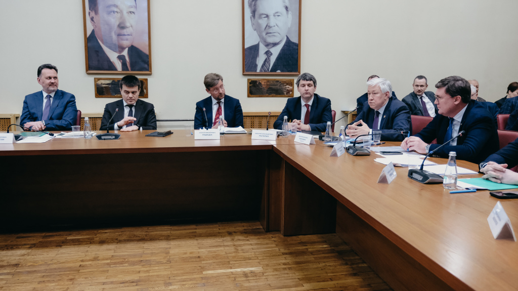 выездное заседание Президиума СО РАН совмещенное с заседанием совета по науке при Губернаторе Красноярского края.jpg