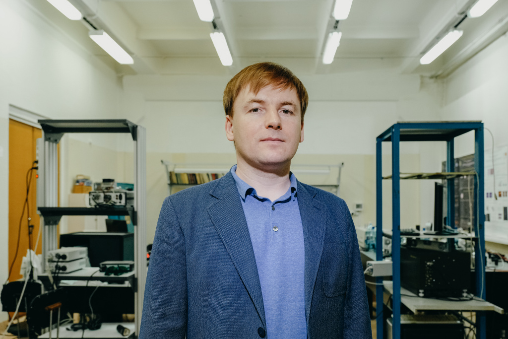 старший научный сотрудник Института физики им. Л.В. Киренского СО РАН Андрей Вьюнышев..jpg