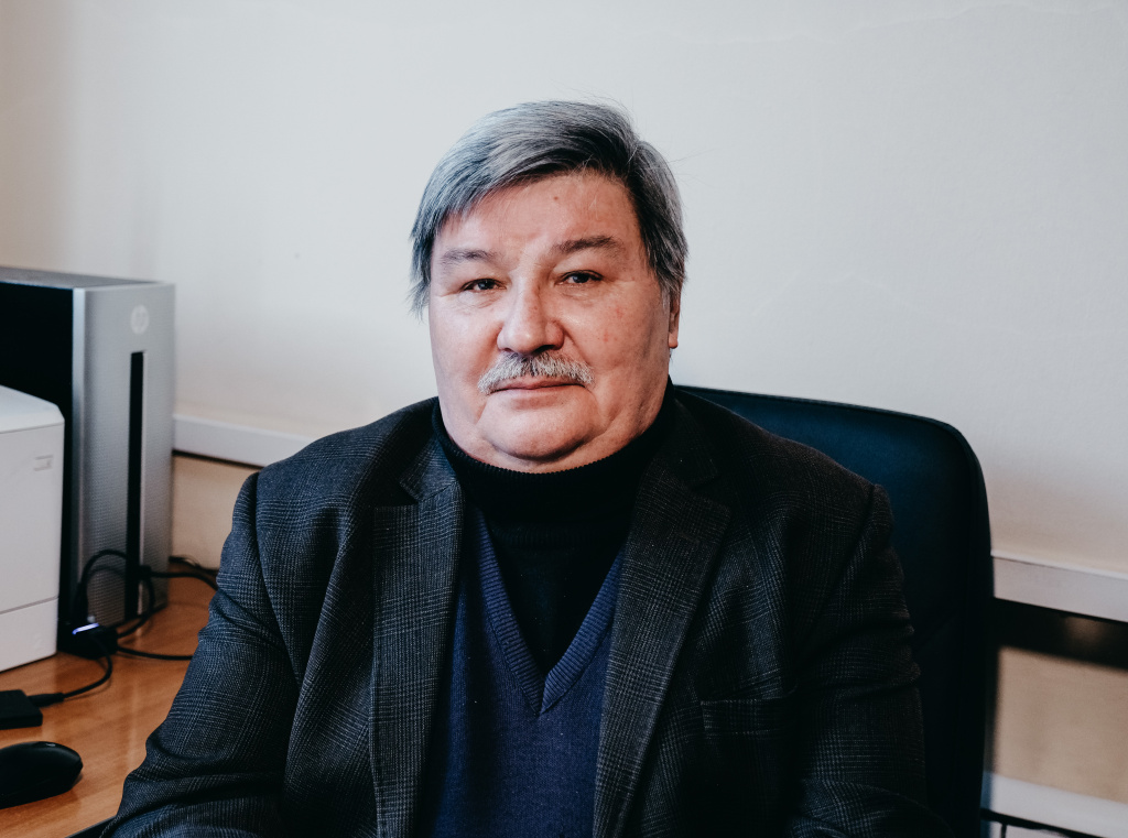 Евгений Высоцкий, кандидат биологических наук заведующий лабораторией фотобиологии Института биофизики СО РАН