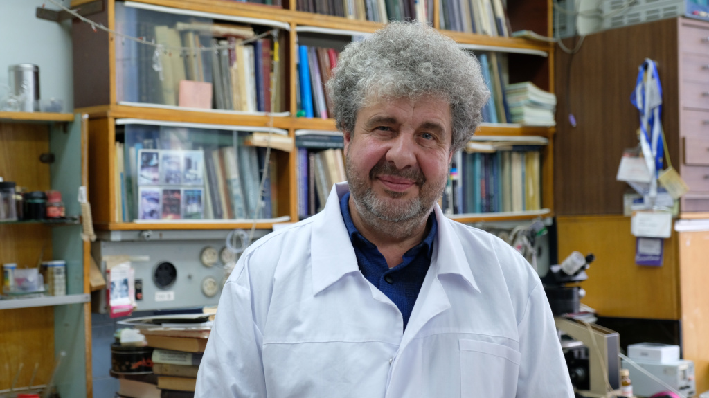 Олег Белоусов, доктор химических наук, ведущий научный сотрудник Института химии и химической технологии СО РАН.JPG