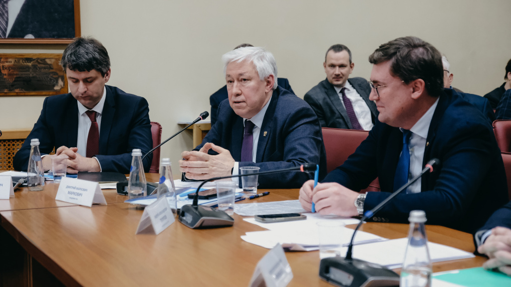 5_Дмитрий Маркович председатель СО РАН академик, Андрей Тулупов главный ученый секретарь СО РАН член-корреспондент РАН.jpg