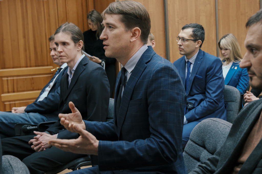 1_Сергей Воробьев, кандидат химических наук, старший научный сотрудник ИХХТ СО РАН.jpg